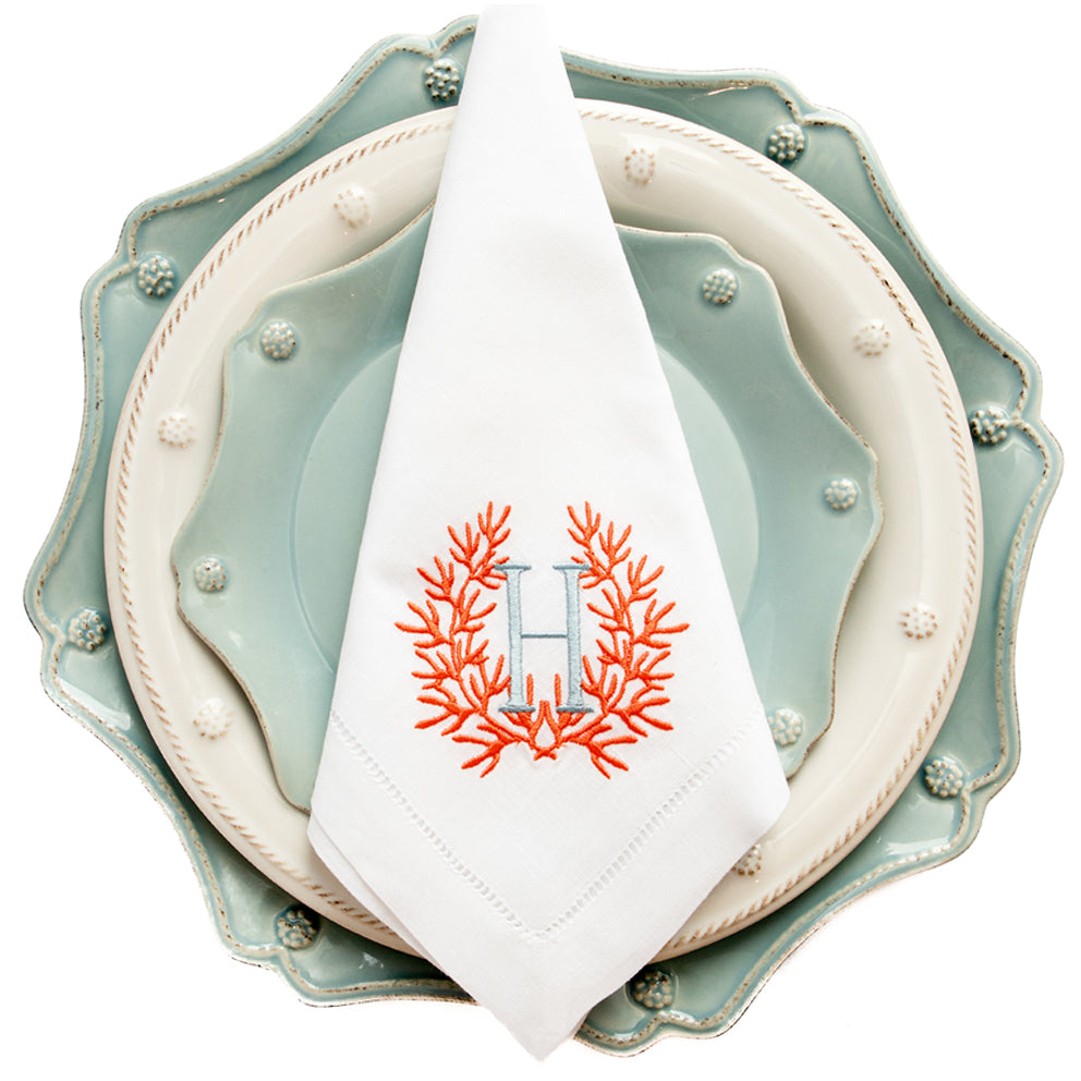 Dinner Napkins in Coral Wreath